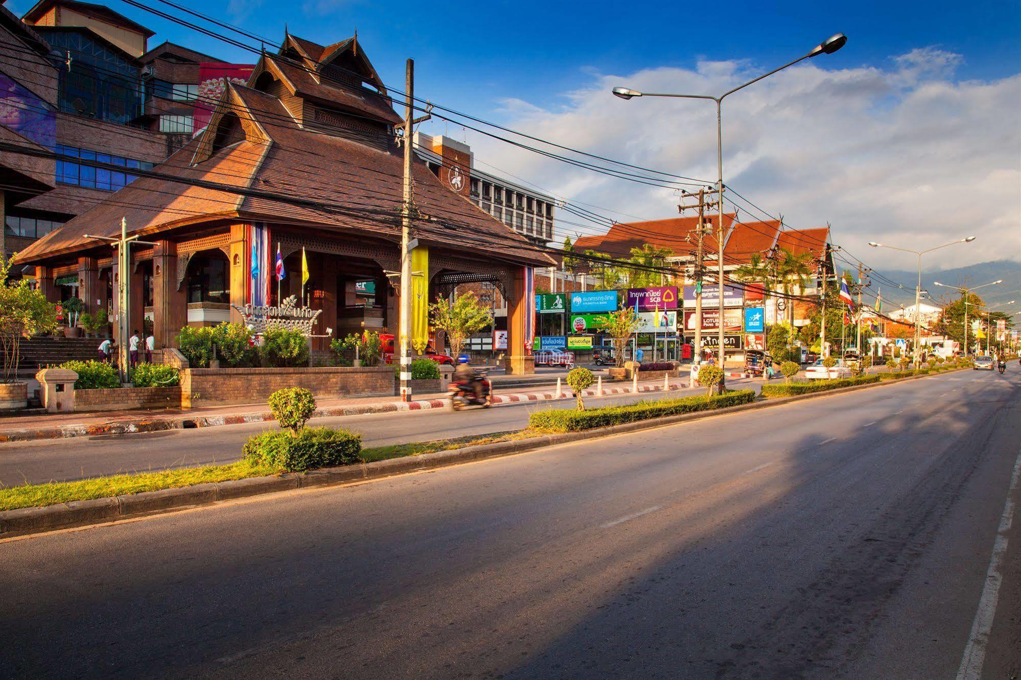 Baan Din Ki Hotel Chiang Mai Buitenkant foto
