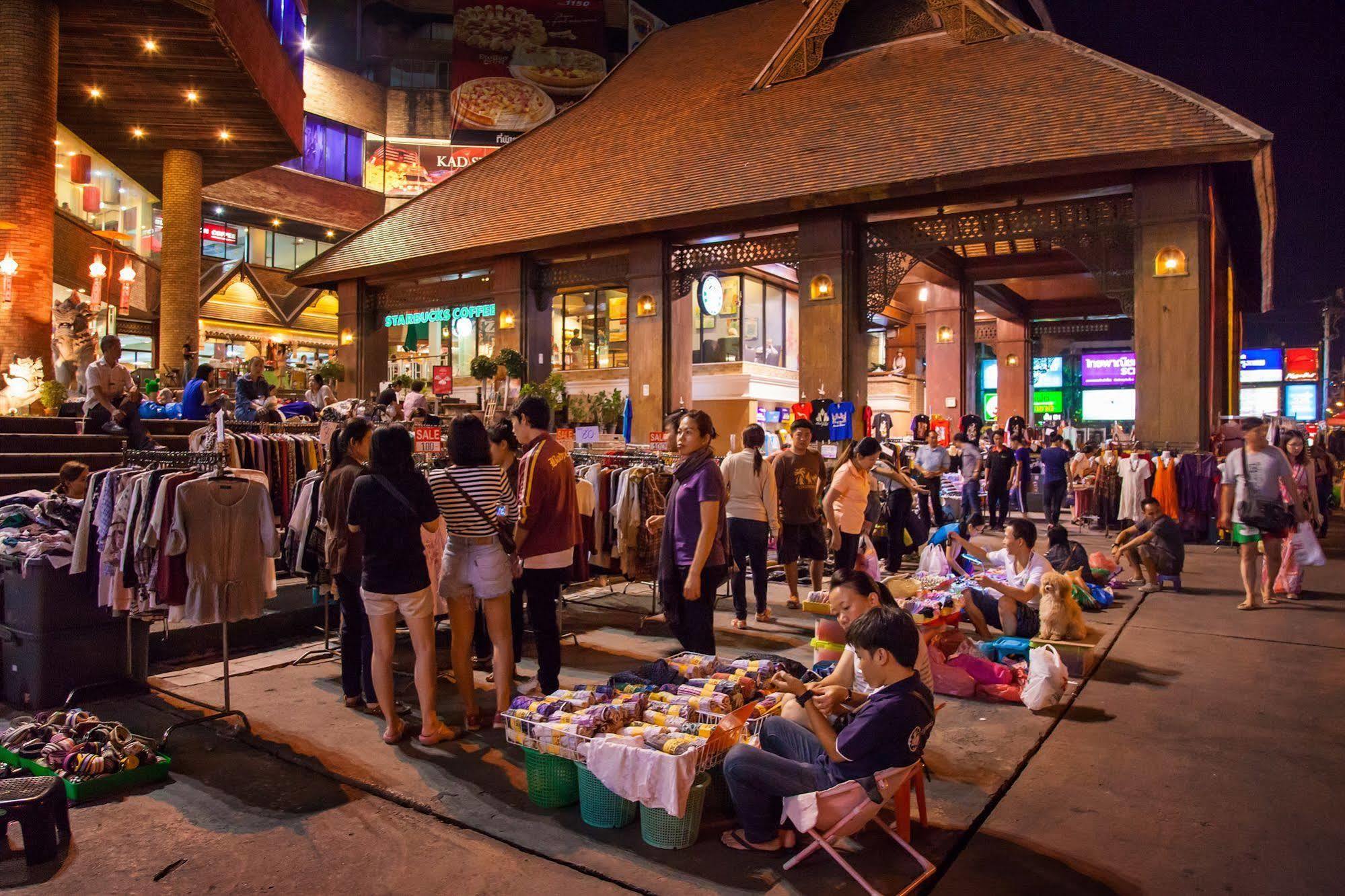Baan Din Ki Hotel Chiang Mai Buitenkant foto