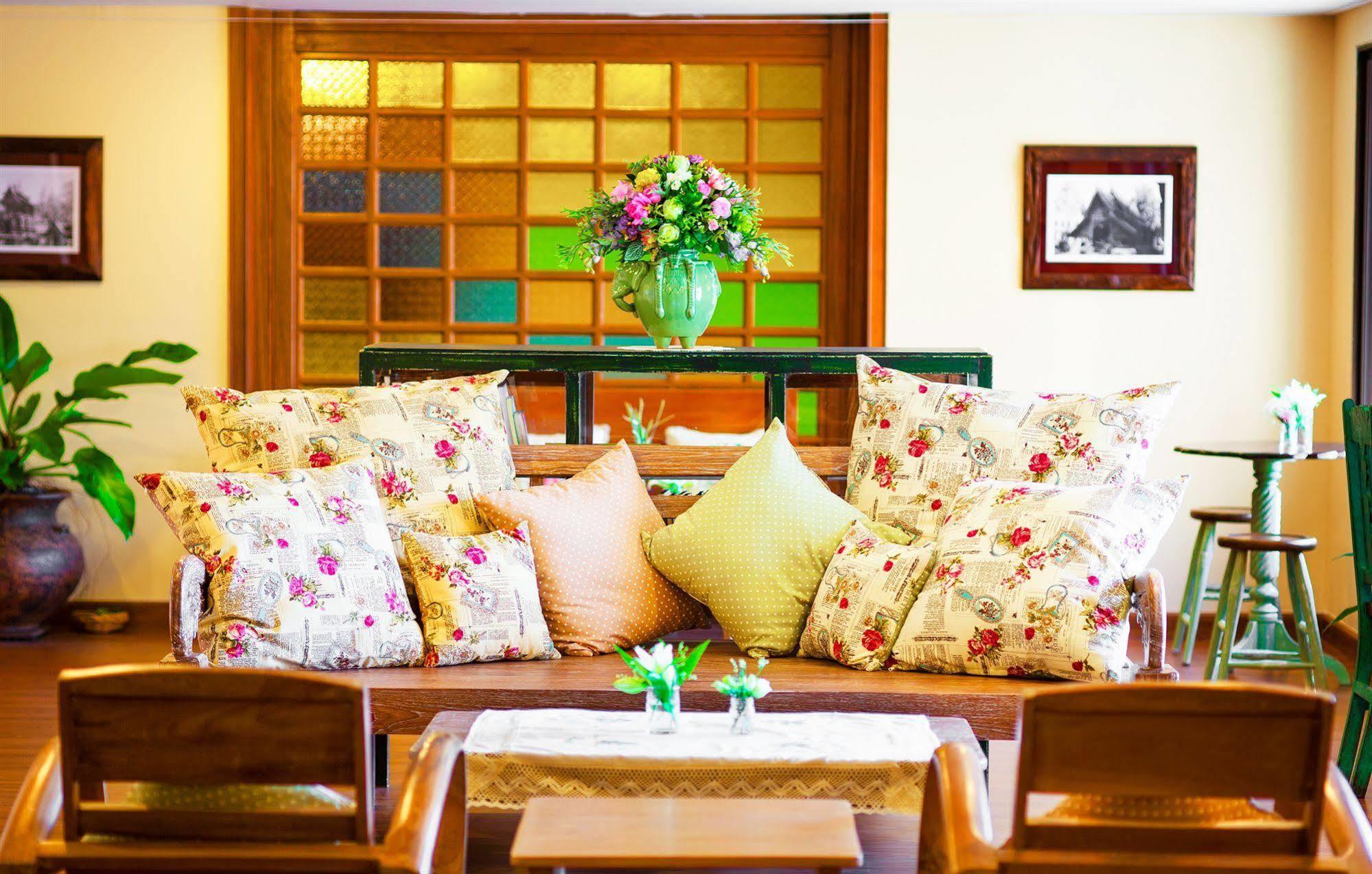 Baan Din Ki Hotel Chiang Mai Buitenkant foto